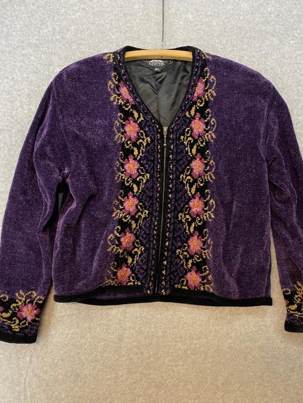 Icelandic Design Size L Cardigan Sweater Chenille • Purple Embroidered Full Zip